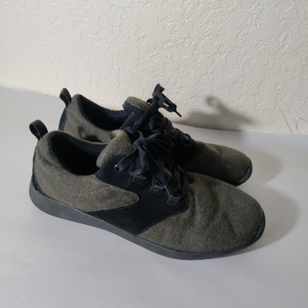 Duluth Trading Co. Womens 8.5 Green Black Wool Hawk Ridge Lightweight Sneaker